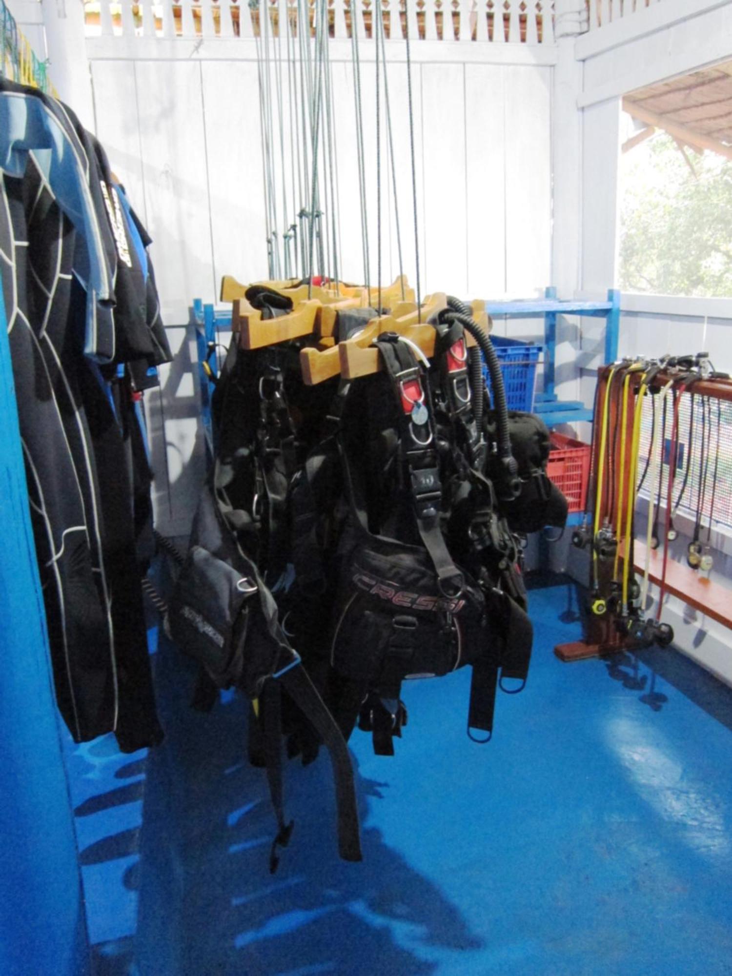 Raja Laut Dive Resort Bunaken Exterior foto