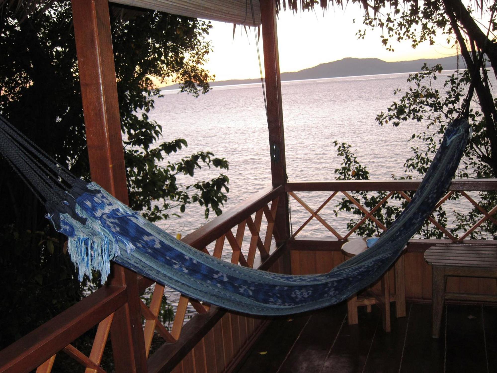 Raja Laut Dive Resort Bunaken Zimmer foto